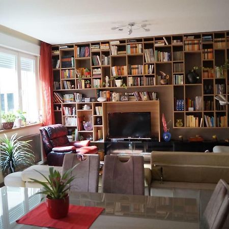 Mamini'S Apartment บูดาเปสต์ ภายนอก รูปภาพ